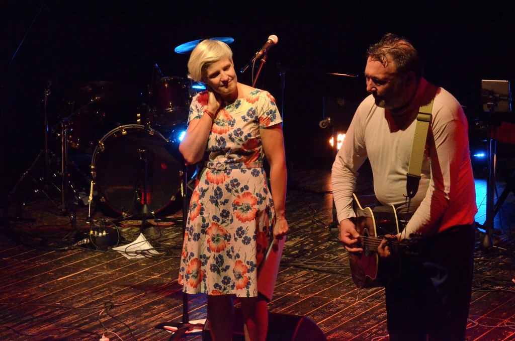 Zalige feestdagen van Blue and&nbsp;Broke